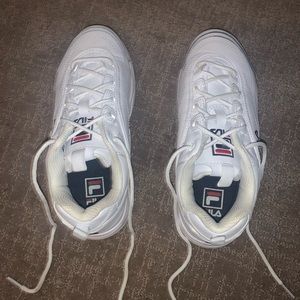 Size 6 Fila Chunky Sneakers! GREAT condition!